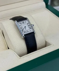 Alternative view of Cartier Tank Must Solarbeat Watch NUOVO 2025 Giugno full set con documenti e scatola Cartier