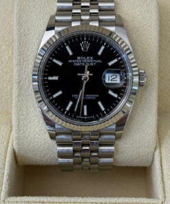Rolex Datejust 36 36mm del 2022 Italia jubilee quadrante nero card verde full set top condition