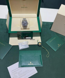 Alternative view of Rolex Datejust 36 36mm del 2022 Italia jubilee quadrante nero card verde full set top condition