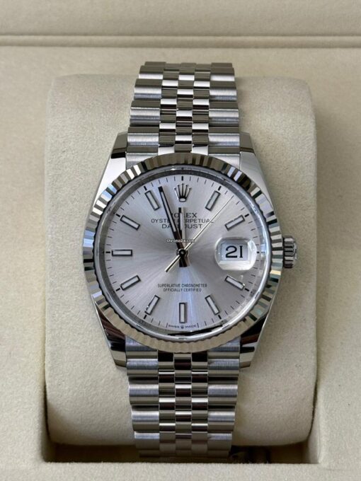 Rolex Datejust 36 NUOVO 2025 Agosto Jubilee quadrante argentè full stickers full set documenti - Image 3