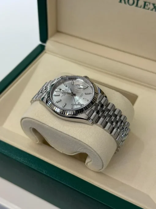 Rolex Datejust 36 NUOVO 2025 Agosto Jubilee quadrante argentè full stickers full set documenti - Image 6