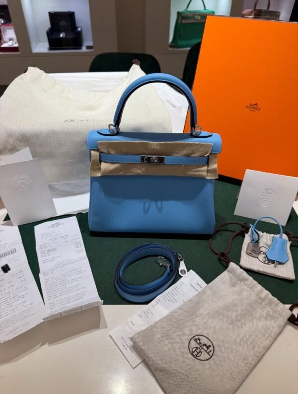 Hermès Kelly 25 retourne swift Nuova Dicembre 2024 stampa W color azzurro Tiffany