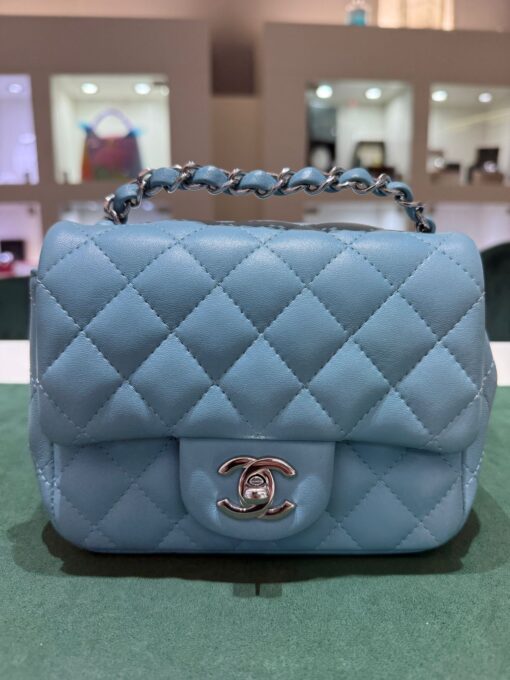 Chanel classica mini squared 17 NUOVA fine 2024 quadrata misura 17 x 13