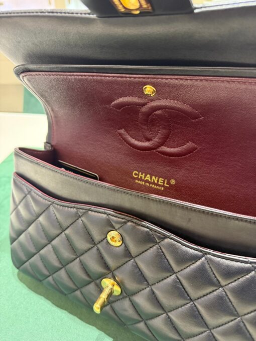 Chanel classica grande jumbo caviar doppia patta pelle vitello martellato & effetto dorato nero interno bordeaux. Lunghezza 30cm full set del 2011 con card dustbag e scatola condizioni eccellenti. - Image 8