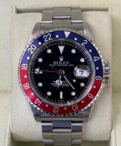 Rolex GMT-Master Pepsi ONLY SWISS dial del 1999 full set top condition con documenti