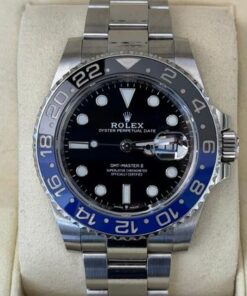 Rolex GMT-Master II Batman New model del 2021 full set excellent condition con documenti scatola
