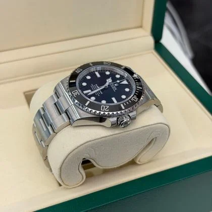 Rolex Submariner (No Date) 41mm No-date NUOVO 2025 full set con documenti e scatola Rolex - Image 3