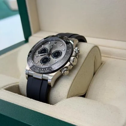 Rolex Daytona oro bianco GHOST del 2017 Italia full set excellent condition con documenti - Image 2