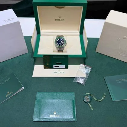 Rolex Submariner Date NUOVO 2024 Italia Starbucks full set con documenti e scatola - Image 2