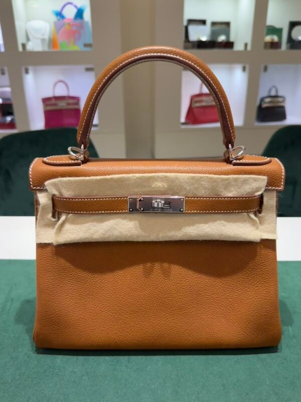 Hermès Kelly 28 retourne veau pellame barenia fauve marrone del 2025 full stickers originali non applicati second hand