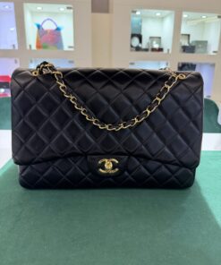 Chanel Maxi Jumbo timeless MAXI BORSA CLASSICA con Certificato card Chanel. Pelle martellata & metallo effetto dorato Nero.