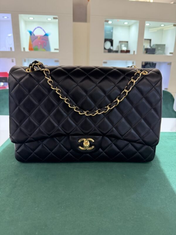 Chanel Maxi Jumbo timeless MAXI BORSA CLASSICA con Certificato card Chanel. Pelle martellata & metallo effetto dorato Nero.