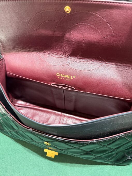 Chanel 2.55 Maxi jumbo in vernice nera. Completa di carta di autenticità e dustbag - Image 2
