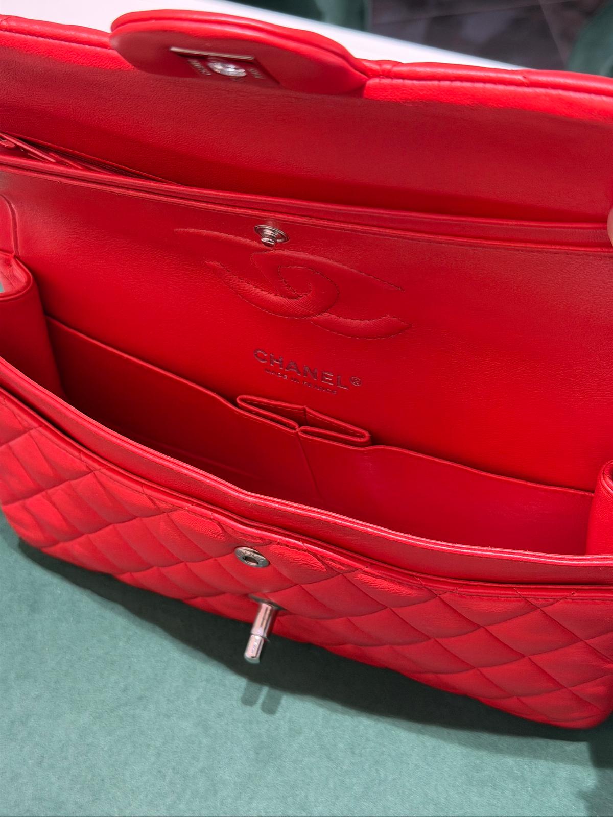 Chanel Classic Double Flap Bag Medium - Image 3