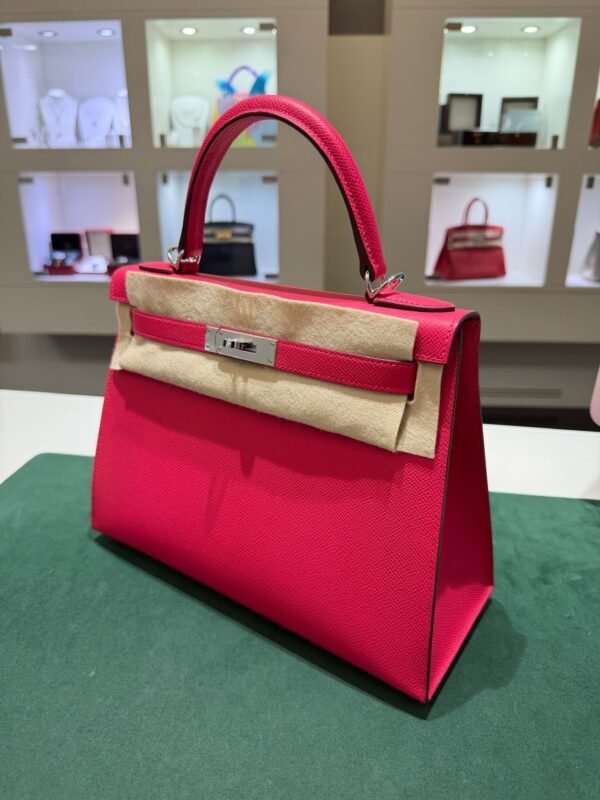 Hermès Kelly 28 sellier veau pellame epsom NUOVA 2025 Giugno seriale K color rose extreme con hardware palladio