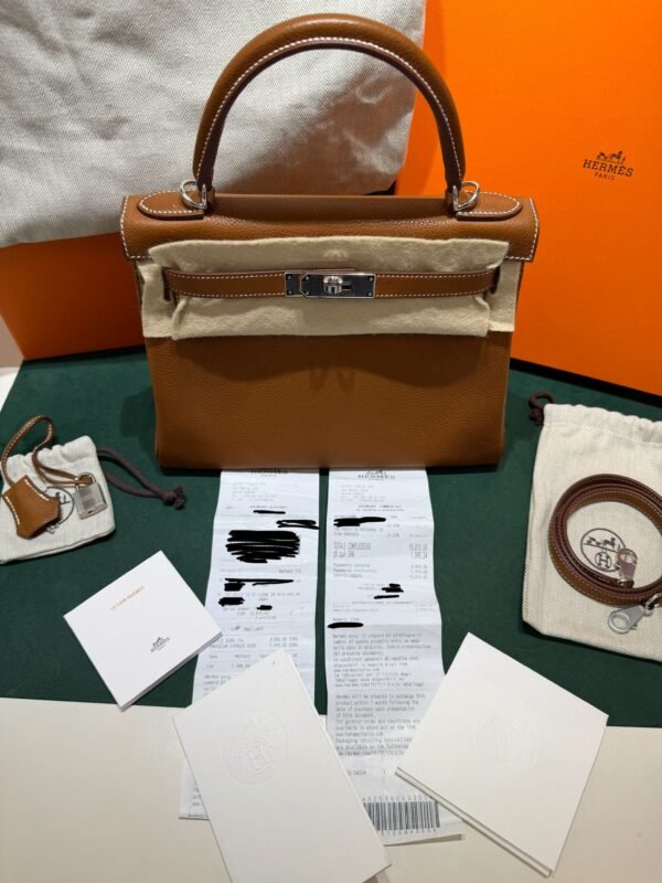 Hermès Kelly 28 retourne veau pellame barenia fauve marrone del 2025 full stickers originali non applicati second hand