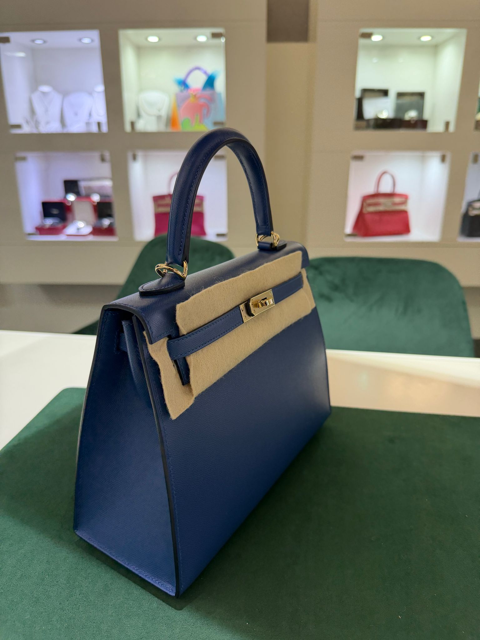 Hermès Kelly 25 sellier Nuova 2025 Settembre stampa K in pelle Blu madame P5 con hardware dorato con tutti gli adesivi di protezione dell’imballaggio e dell’hardware. - Image 4