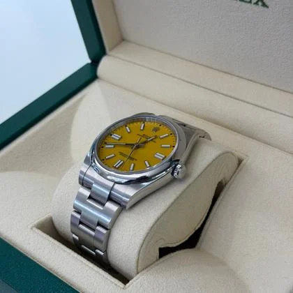 Rolex Oyster Perpetual 41 Yellow dial del 2021 excellent condition full set con documenti - Image 2