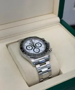 Alternative view of Rolex Daytona ceramica panda white NUOVO 2025 Italia Agosto new model full set con documenti