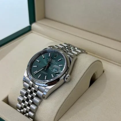 Rolex Datejust 36 Verde menta green NUOVO 2025 Jubilee Italia full set con documenti - Image 3