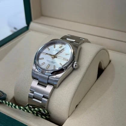 Rolex Oyster Perpetual 34 NUOVO new model 2025 argentè full set con documenti e scatola - Image 2