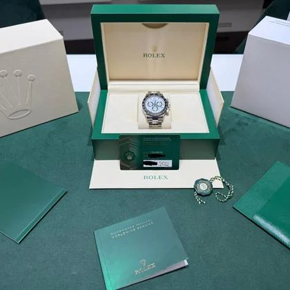 Rolex Daytona Panda white del 2022 full set excellent condition con documenti e scatola Rolex - Image 2