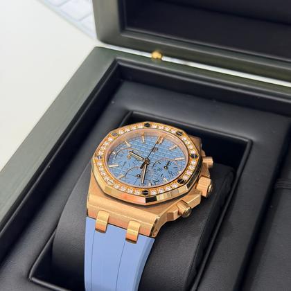 Audemars Piguet Royal Oak Offshore Lady Selfwinding Chronograph del 2024 full set excellent condition - Image 2