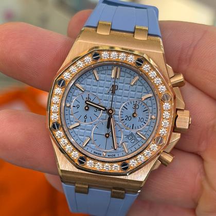 Audemars Piguet Royal Oak Offshore Lady Selfwinding Chronograph del 2024 full set excellent condition - Image 4