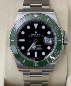 Rolex Submariner Date NUOVO 2025 Ottobre Italia Starbucks full set con documenti e scatola