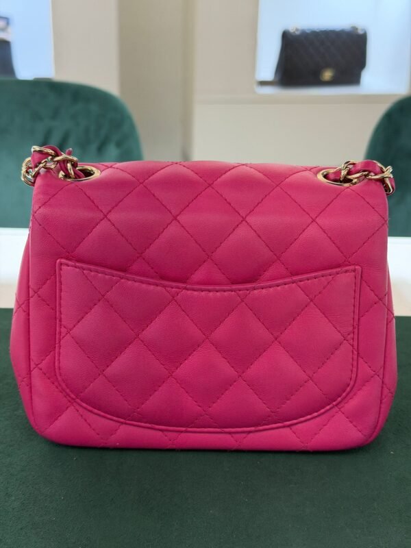 WhatsApp Image 2025-11-01 at 11.05.19 (2) Chanel Mini Square Classic Lambskin card Chanel Certificato entrupy