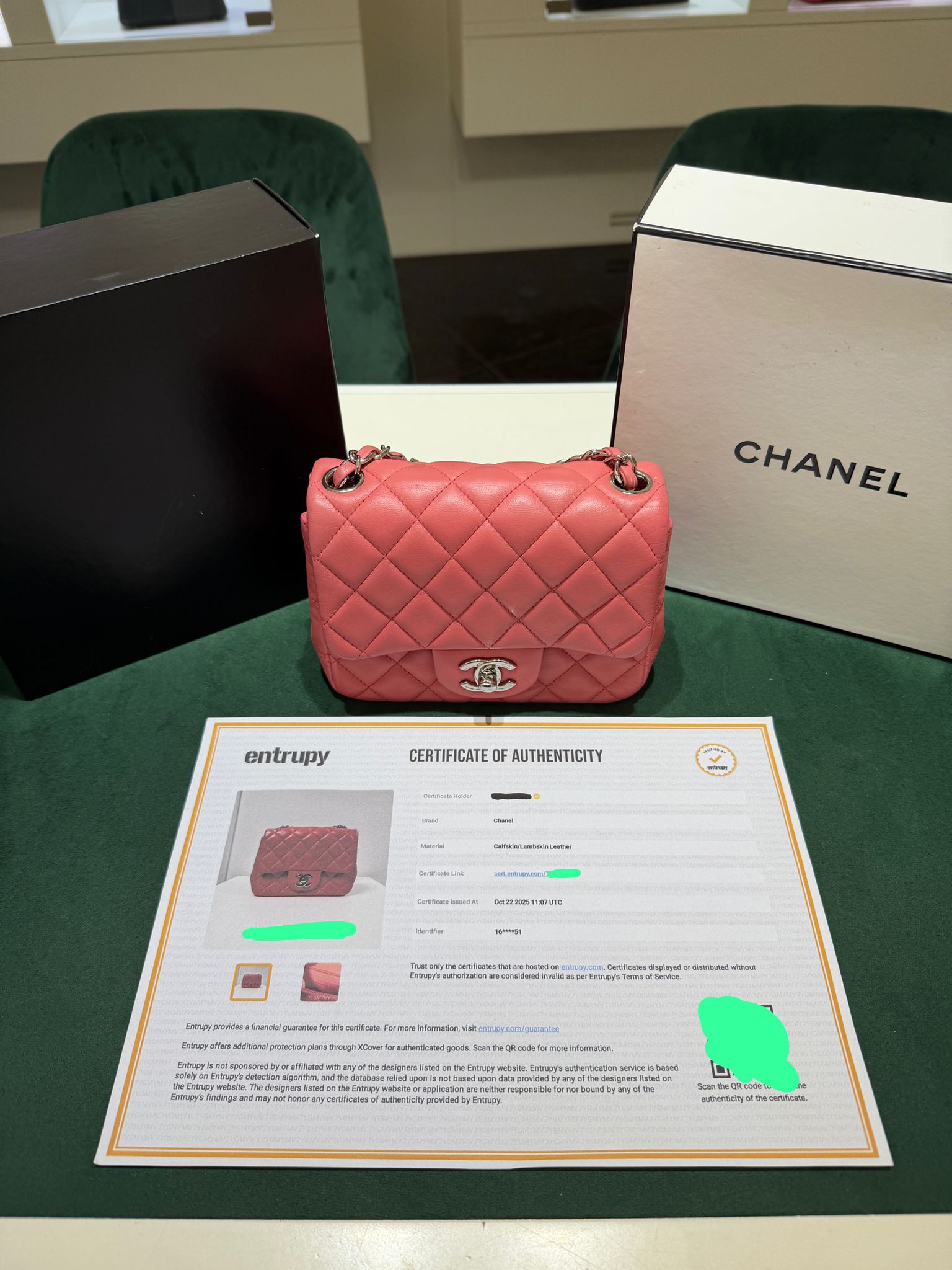 Chanel Mini Square Classic Lambskin Single Flap Certificato Entrupy - Image 2