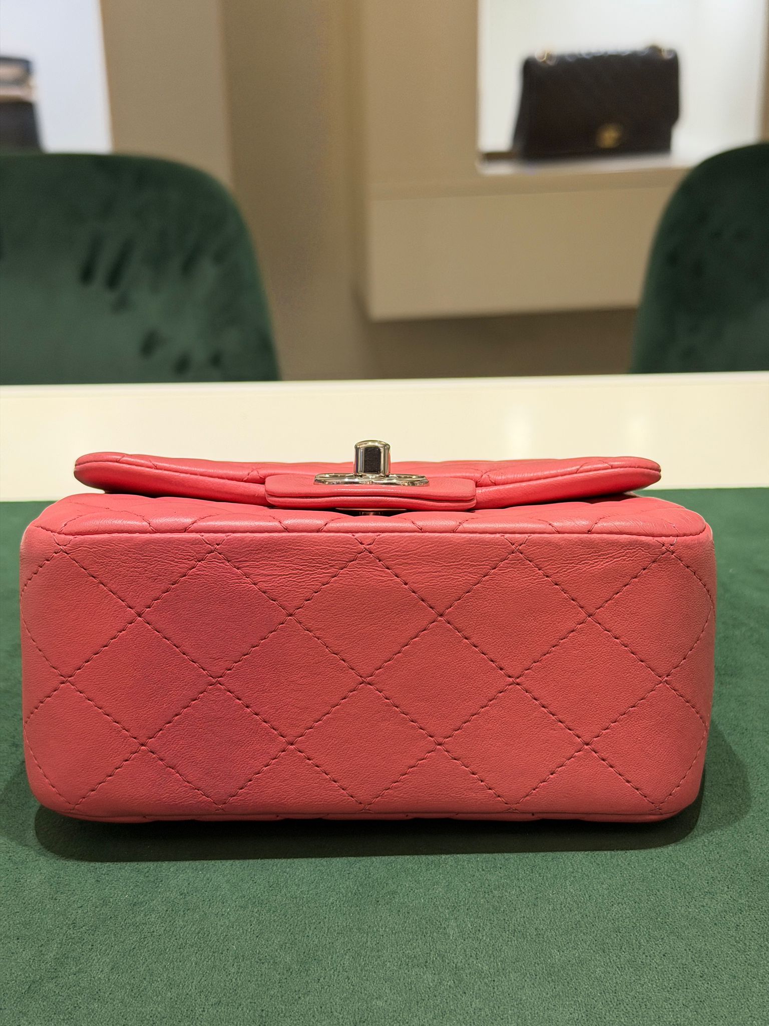 Chanel Mini Square Classic Lambskin Single Flap Certificato Entrupy - Image 5