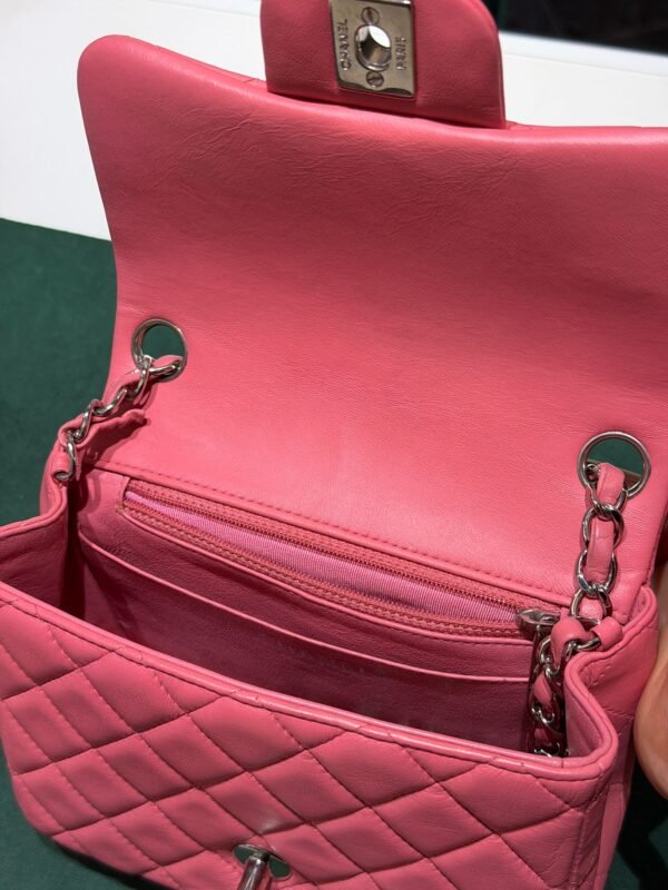 Chanel Mini Square Classic Lambskin Single Flap Certificato Entrupy