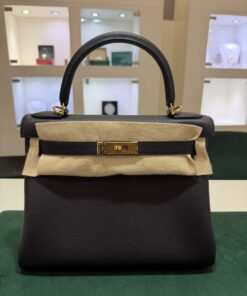 Hermès Kelly 28 retourne veau pellame Togo  NUOVA 2025 seriale K color noir nero