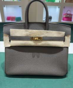 Alternative view of Hermès Birkin 25 retourne veau togo color  eucalyptus stampa W MAI INDOSSATA 2025 Luglio colore plomb hardware dorato full set con scontrino ufficiale Hermès pellicole stickers ovunque