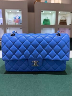 Chanel Classic Double Flap Bag Medium blu