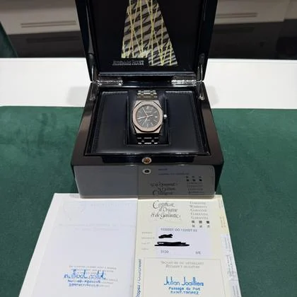 Audemars Piguet Royal Oak Selfwinding 39mm black dial del 2005 full set top condition con documenti e scatola Audemars - Image 5