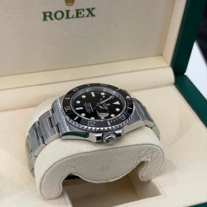 Rolex Submariner Date 41mm del 2021 Italia full set top condition con documenti e scatola Rolex - Image 5