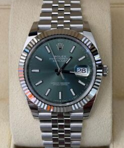 Rolex Datejust 41 NUOVO 2025 Novembre jubilee verde menta green full set con documenti e scatola