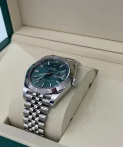 Alternative view of Rolex Datejust 41 Verde green menta NUOVO 2025 Jubilee full set con documenti e scatola Rolex