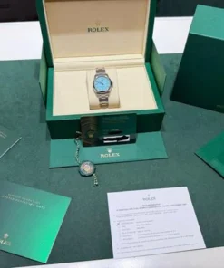 Alternative view of Rolex Oyster Perpetual 31 TIFFANY del 2026 Italia full set con documenti e scatola Rolex