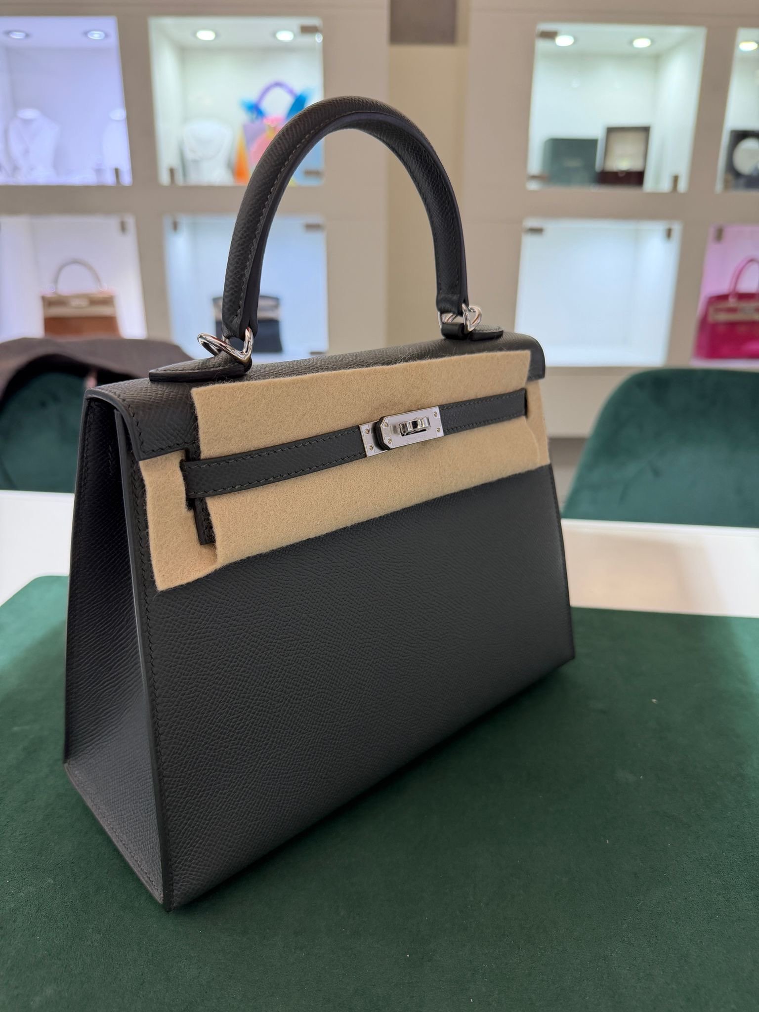 Hermès Kelly 25 sellier Nuova 2025 Ottobre stampa K in pelle epsom sellier - immagine 3