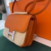 Herm&egrave;s Constance mini 18 in pelle Epsom color Orange Hermes con hardware palladium.