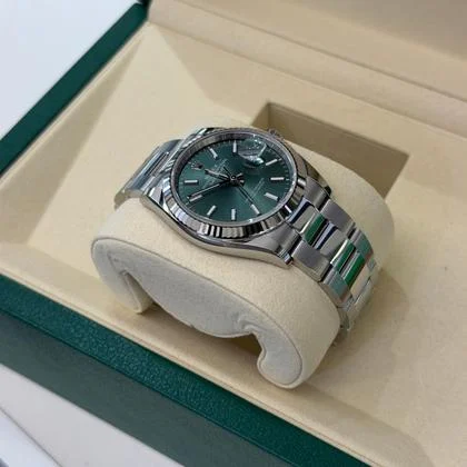 Rolex Datejust 36 verde menta green NUOVO 2025 Dicembre Oyster Italia full set con documenti - Image 2