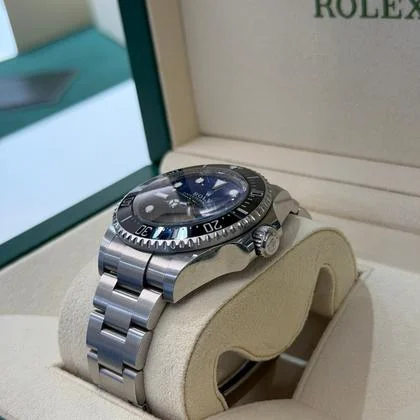 Rolex Sea-Dweller Deepsea 2025 d-blue James Cameron full set con documenti e scatola Rolex - Image 5