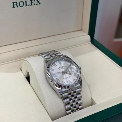 Rolex Datejust 36 NUOVO Jubilee 2026 quadrante Argentè con diamanti ore 6 e 9 full set - Image 4
