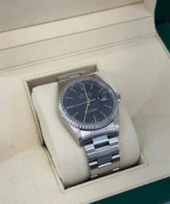 Alternative view of Rolex Datejust 36 36mm Blu del 2002 Italia full set top condition con documenti e scatola Rolex