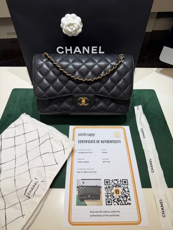 WhatsApp Image 2026-01-08 at 18.24.37 (5) Chanel Classic flap (11:12) Chanel classica grande jumbo caviar doppia patta pelle vitello martellato & effetto dorato nero interno bordeaux