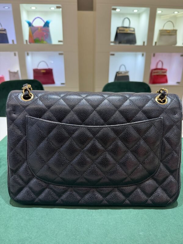 WhatsApp Image 2026-01-08 at 18.24.37 Chanel Classic flap (11:12) Chanel classica grande jumbo caviar doppia patta pelle vitello martellato & effetto dorato nero interno bordeaux
