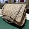 WhatsApp Image 2026-01-19 at 08.48.09 (2) Chanel Classic Flap Jumbo XL misura 33 color Beige Caviar anno di produzione 2010 full set con scontrino fattura d’acquisto e scatola